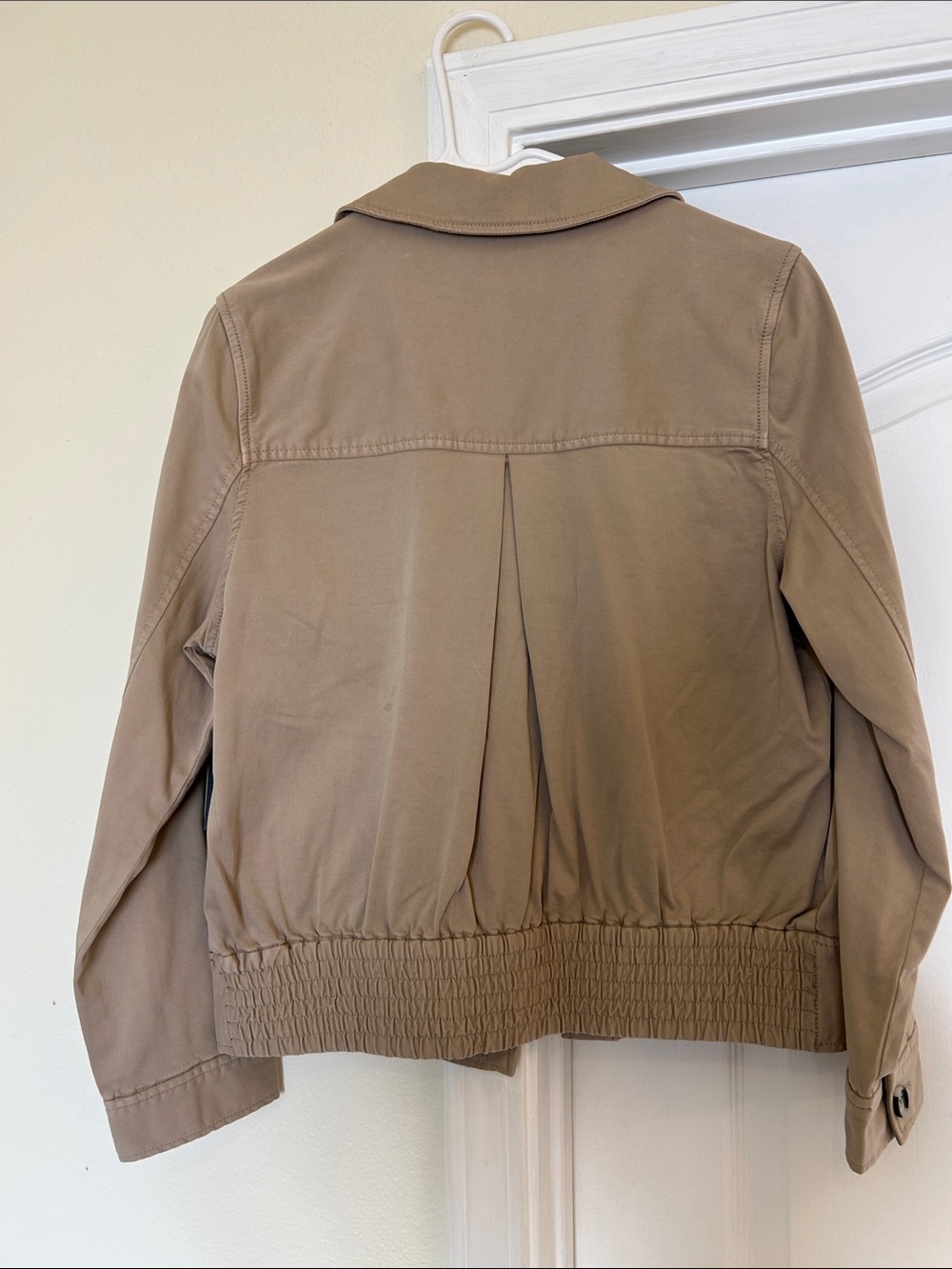 Liverpool Women's Tan Button-Front Jacket - Picture 9 of 9